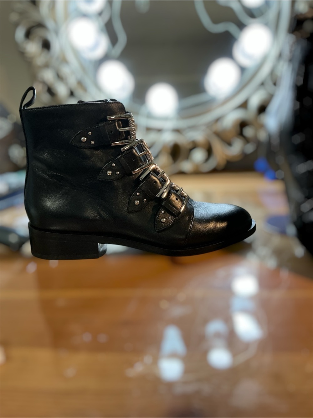 Halogen Womens Blk Leather Buckles & Studs Ankle Boots Sz. 6